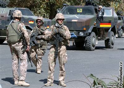 Kvli skandálu nmecké armády je vyetováno u sedm lidí. Ilustraní foto