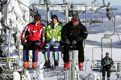 Tísedaková lanovka na Klínovci patí k nejmodernjím, má kapacitu 1400 lidí za hodinu