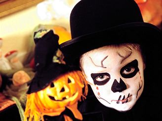 iDnes celebrates Halloween: describing this event in English