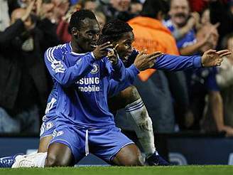 Chelsea: Michael Essien a Didier Drogba