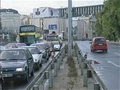 Dopravní situace v hlavním mst trápí vtinu idi, kteí se po Praze musejí pohybovat autem.