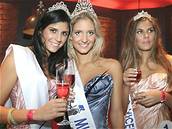 Miss Europesport 2006 - vítzka Jana oíková (uprosted) a první vicemiss Lilian Sarah Fischerovou (vlevo) a drohou vicemiss Denisou Chalupovou
