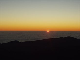 Zpad slunce do mrak na Pacifikem