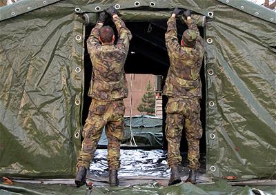 Liberetí chemici chránili ped teroristy olympijské hry v Aténách i summit NATO. Ilustraní foto