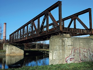 Ostrava, železniční most přes Ostravici