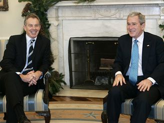 George Bush s Tony Blairem