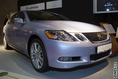 Hybridní Lexus GS výstav mmotion 06