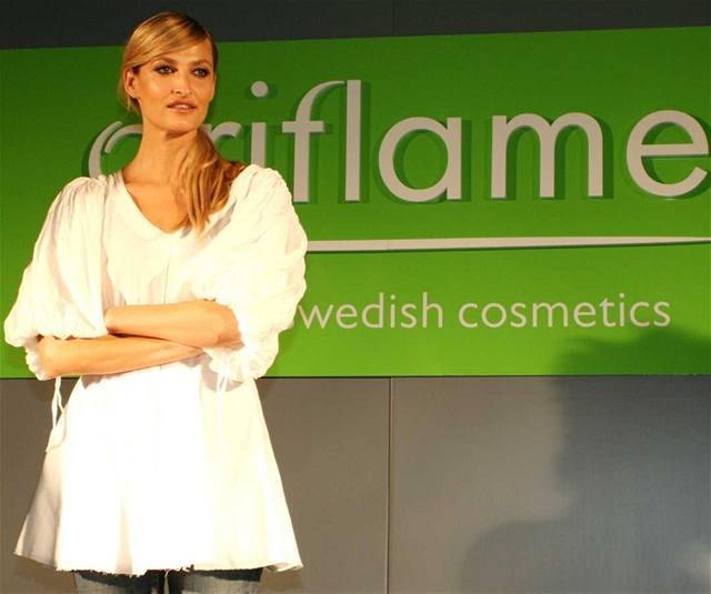 Firma Oriflame pedstavila svou novou tvá - modelku Terezu Maxovou