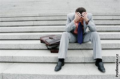 Lidé se stresují hlavn kvli práci a penzm. Ilustraní foto