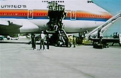 Letadlo po nehodě (Honolulu, 24.2.1989)