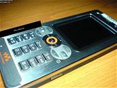 Sony Ericsson W880i (Ai)