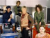David Bowie s kapelou v roce 2003