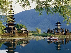 Bali, chrm Pura Ulun Danu