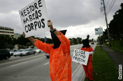 Protesty proti vznici Guantánamo