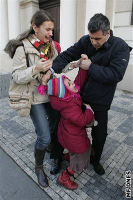 Exekuce dítte, vítzný snímek Czech Press Photo 2007