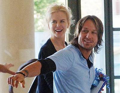 Keith Urban dostal na chvíli z léebny propustku a ást svátk strávil se svou manelkou Nicol Kidmanovou, 26. prosince 2006 