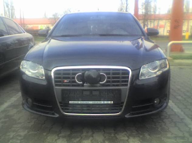 Audi S4 pro slovenskou policii