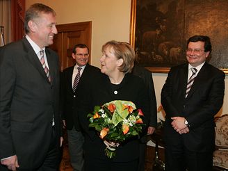 Mirek Topolnek a Angela Merkelov