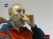 Fidel Castro pije dus
