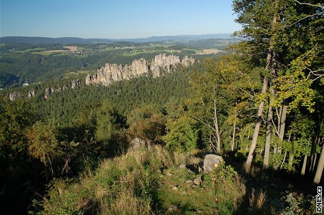 Husníkova vyhlídka nabízí pekrásný výhled na Maloskalsko