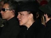 Vendula Svobodov na pohbu svho manela Karla Svobody