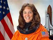 Astronautka Lisa M. Nowaková je obvinna z plánování vrady svojí kolegyn