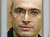 Chodorkovskij drí hladovku a pipravuje se na nový proces. Denn pete kolem 200 stránek textu.