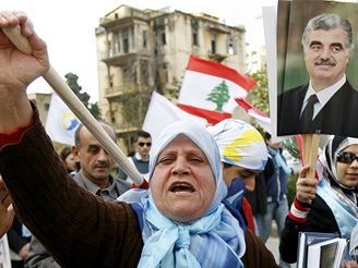 Druh vro vrady libanonskho expremira Harrho