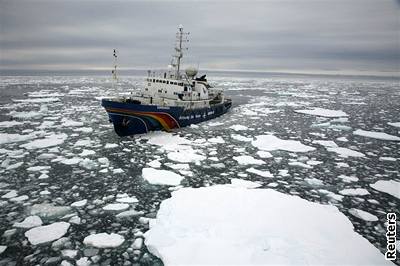 lenové hnutí Greenpeace pracují mnohdy v nároných podmínkách severního pólu.