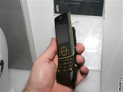 Motorola Rizr Z8 iv