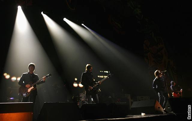 Brit Awards ´07 - Oasis (Londýn, 14. 2. 2007)