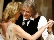 Hereka Sharon Stone pi tanci se zpvákem Bobem Geldofem