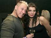 Vítz Big Brother David "Shrek" ín s pítelkyní Lenou Záhorskou na veírku v praském klubu Face to Face
