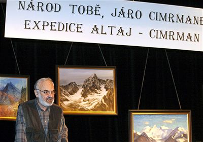 Zdenk Svrák pedstavuje cimrmanovskou expedici na Altaj