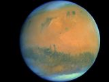 Mars z výšky 250000 km přes filtry blízké IR, zelený a blízké UV