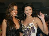 Miss Universe 2006 Zuleyka Rivera-Mendoza a Michaela Maláová na finále eské Miss 2007