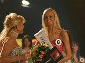eské Miss 2007 Lucii Hadaové gratuluje k získání titulu Ivana Trumpová