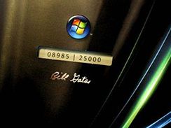 Windows Vista Ultimate s podpisem Billa Gatese