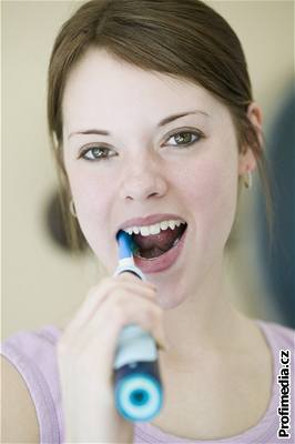 Nejlepí prevencí zubního kazu je dokonalý hygiena.