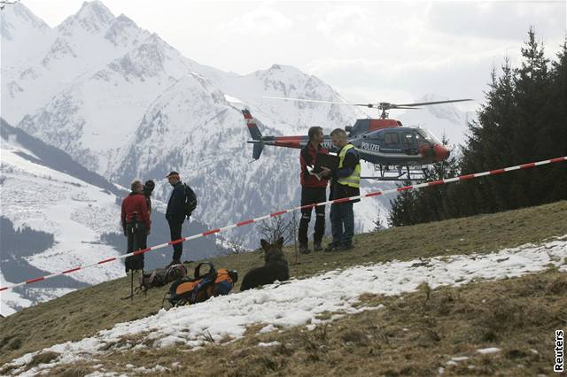 Kolize vrtulníku s malým letadlem stála ivot osmi lidí.
