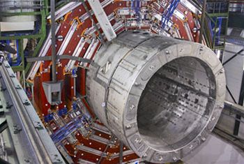 Instalace obho magentu pro urychlova stic v CERNu 