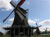 Vtrné mlýny nedaleko Amsterdamu - Holandsko