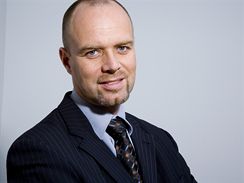 Rainer T. Grumann, vkonn viceprezident pro obchod a marketing spolenosti STROM telecom