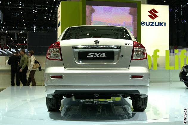 Suzuki SX4 sedan