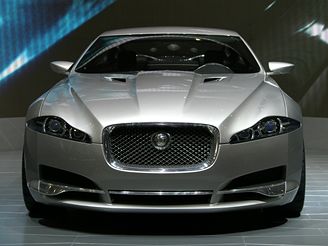 Jaguar C-XF