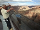 Sklenn vyhldka nad Grand Canyon