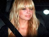 Nicole Richie si nechala zv�t�it rty 