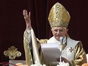 Pape Benedikt XVI. pi velikononí mi.