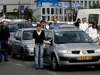 Jeruzalm, dv minuty ticha za obti Holokaustu