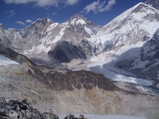Bmova cesta na vrchol Everestu